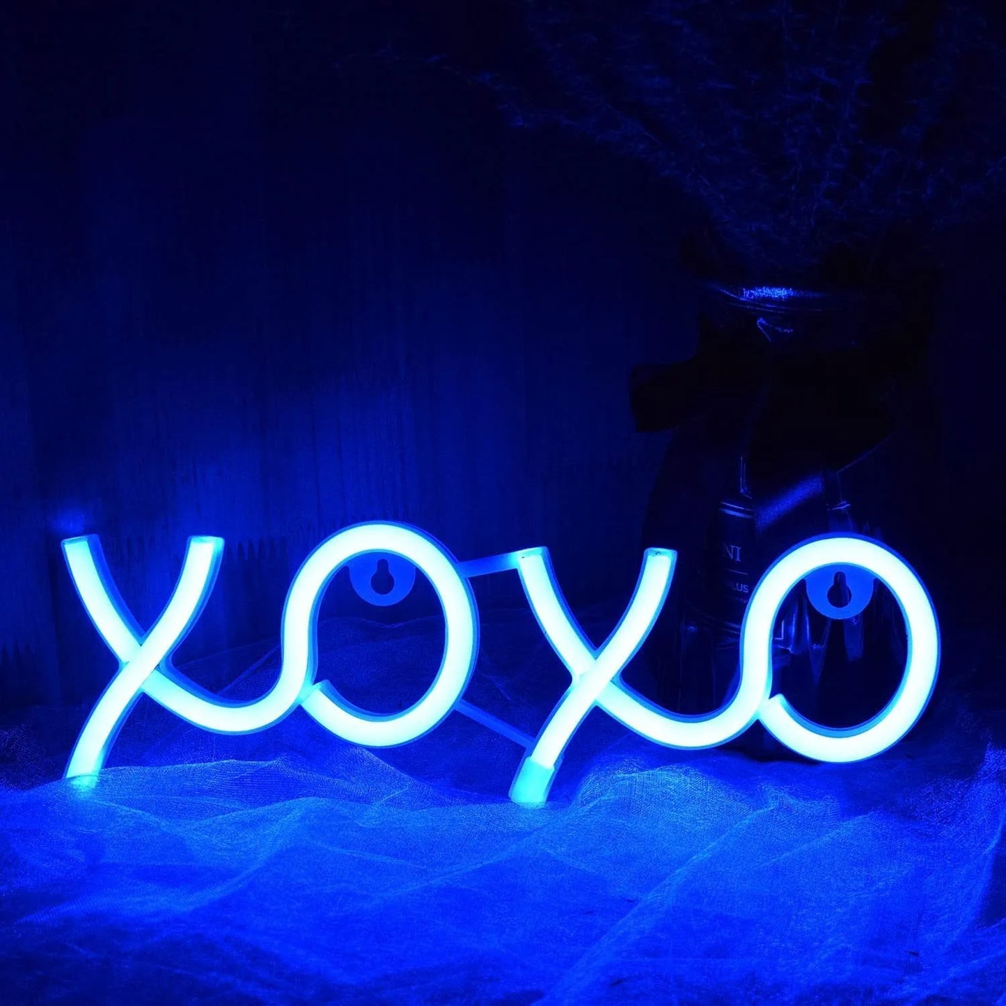 XOXO Love Neon Strip