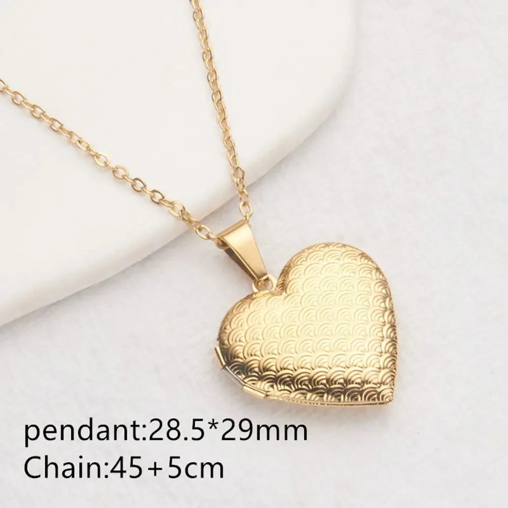 Floral Heart Locket Necklace — photo 16