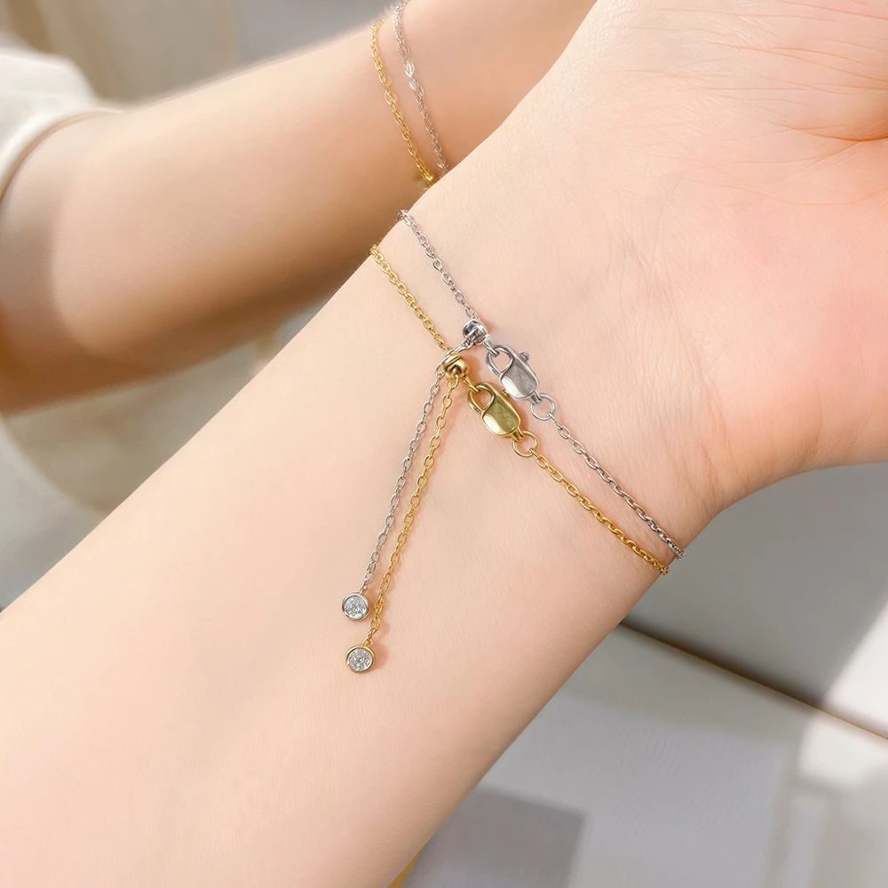 Solitaire Moissanite Bracelet — photo 7