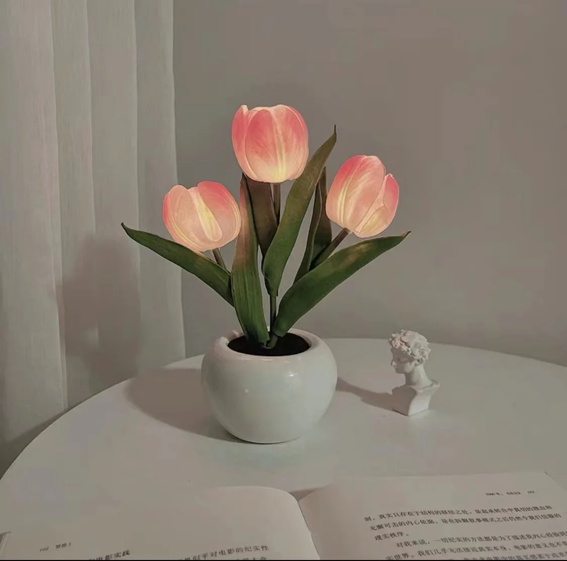 Glowing Tulip Lamp — photo 4