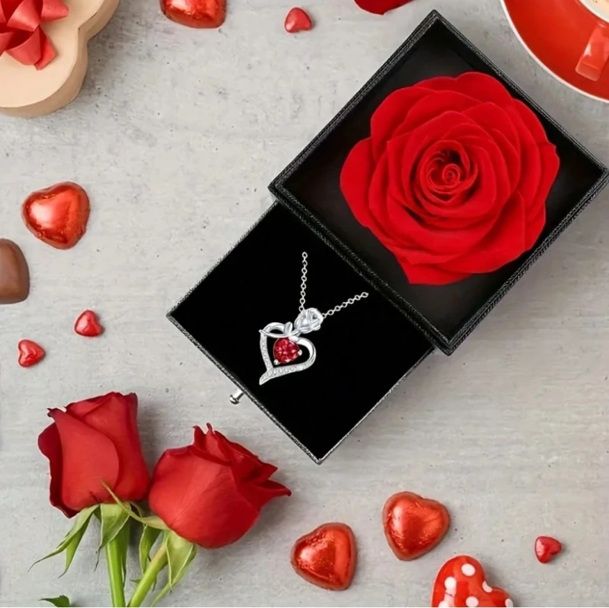 Eternal Rose Box with Heart Necklace — photo 2