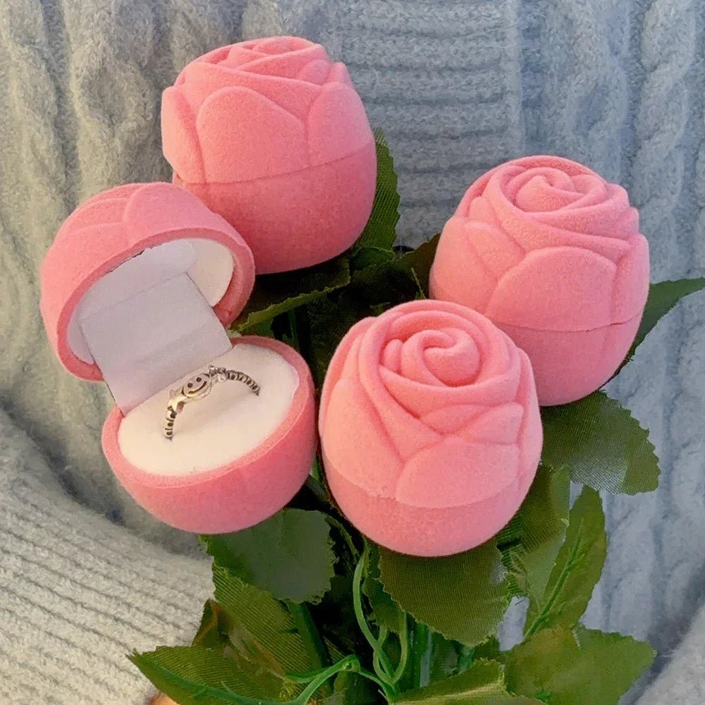 Rose Necklace Heart Box — photo 2